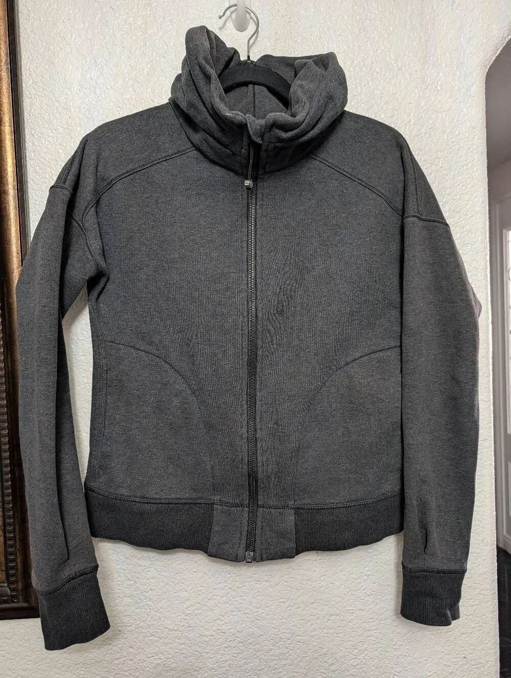 Lululemon Hug it out fleece-lined full zip Jacket